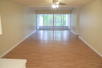 1709 Azalea Ct in Oldsmar, FL - Building Photo - Building Photo