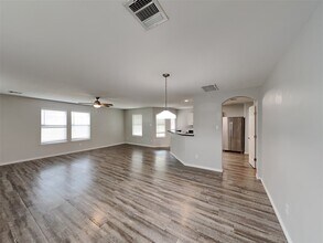 13323 Ambrosa Dr in Houston, TX - Building Photo - Building Photo