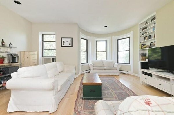 19 Follen St in Boston, MA - Building Photo - Building Photo