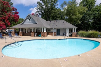 Argyle Place in Hickory, NC - Foto de edificio - Building Photo