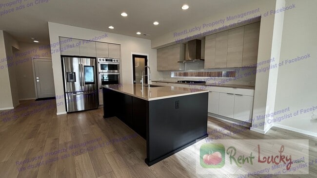 16306 27th St Ct E in Bonney Lake, WA - Building Photo - Building Photo