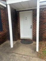 2821 Club Plaza Rd in Raleigh, NC - Building Photo