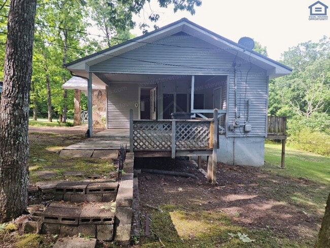 property at 163 Lakeshire Dr