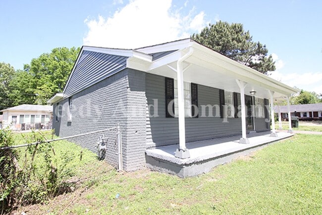 324 McFarland Dr in Memphis, TN - Building Photo - Building Photo