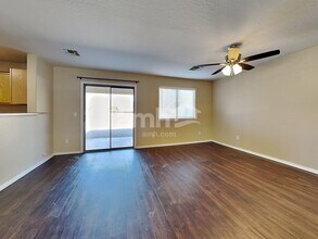 3250 W Jessica Ln in Phoenix, AZ - Building Photo - Building Photo