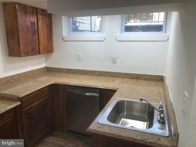 8106 Pleasant Plains Rd in Towson, MD - Building Photo - Building Photo