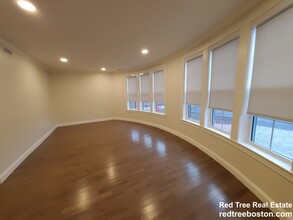 39 Herrick Rd, Unit 101 in Newton, MA - Building Photo - Building Photo
