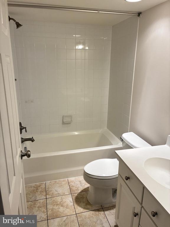 8915 Amelung St in Frederick, MD - Building Photo - Building Photo