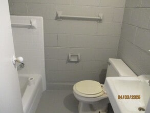 115 Palmetto Ct in Greenwood, SC - Building Photo - Building Photo