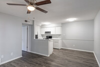 Sun Ridge Village in Las Cruces, NM - Building Photo - Interior Photo