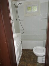 1723 Hall Ave, Unit B in Arbutus, MD - Foto de edificio - Building Photo