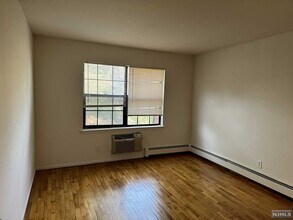244 Collignon Way, Unit 2B in River Vale, NJ - Building Photo - Building Photo
