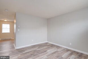 65 North St in Mcsherrystown, PA - Building Photo