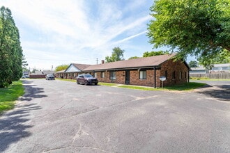151 SOUTH LYON, LLC in South Lyon, MI - Building Photo - Building Photo