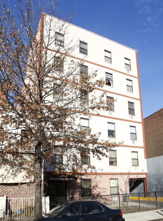 Dekalb Senior Citizen Residence 62+ in Brooklyn, NY - Foto de edificio