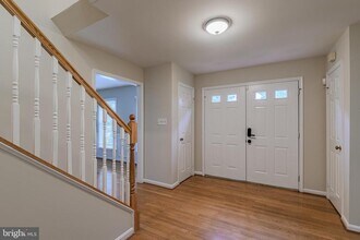 3180 Rivanna Ct in Woodbridge, VA - Foto de edificio - Building Photo