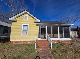 1945 Ellis St in Augusta, GA - Building Photo