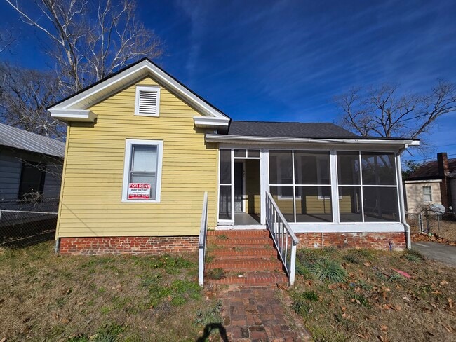 property at 1945 Ellis St