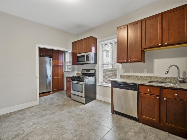 44 Cameron Ave, Unit 1