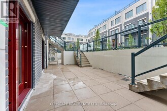 3423 Sheppard Ave E in Toronto, ON - Building Photo - Building Photo