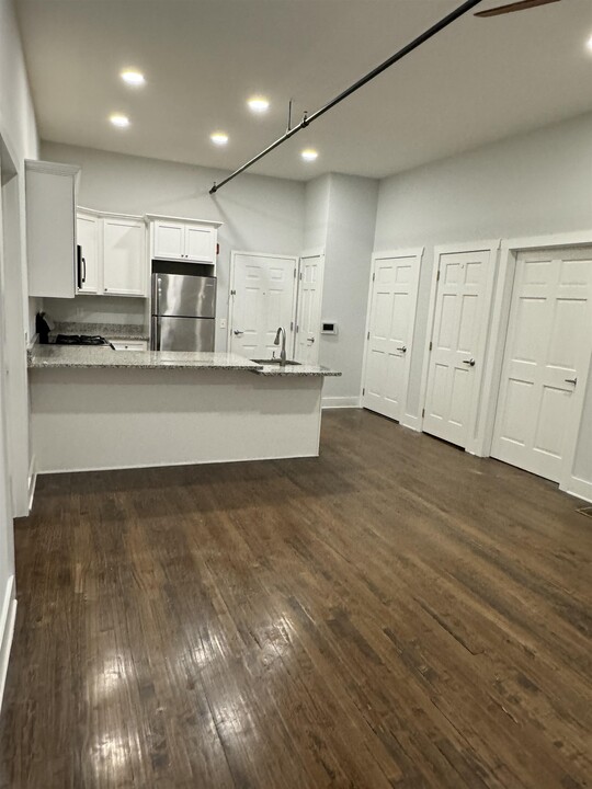 545 Valley Brook Ave in Lyndhurst, NJ - Building Photo