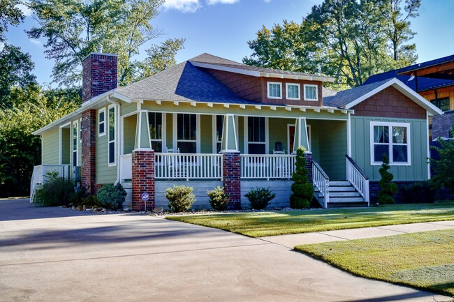 649 SW 2nd St in Bentonville, AR - Building Photo - Building Photo