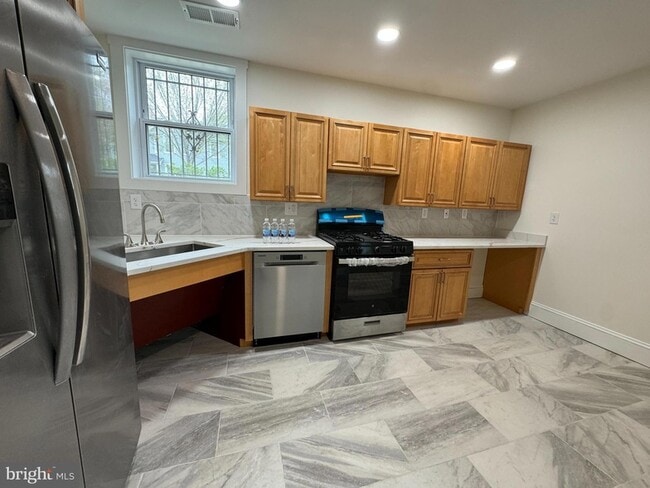 property at 747 Alabama Ave SE