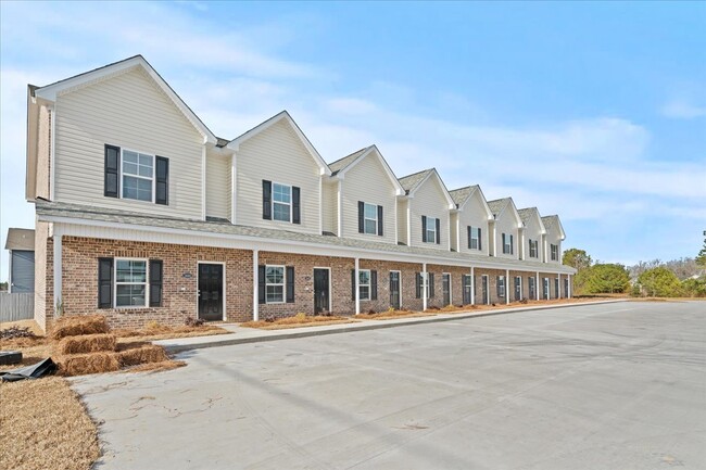 property at 2804 1/2 Alligator Rd