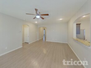 110 Columbia St in Farmersville, TX - Building Photo - Building Photo