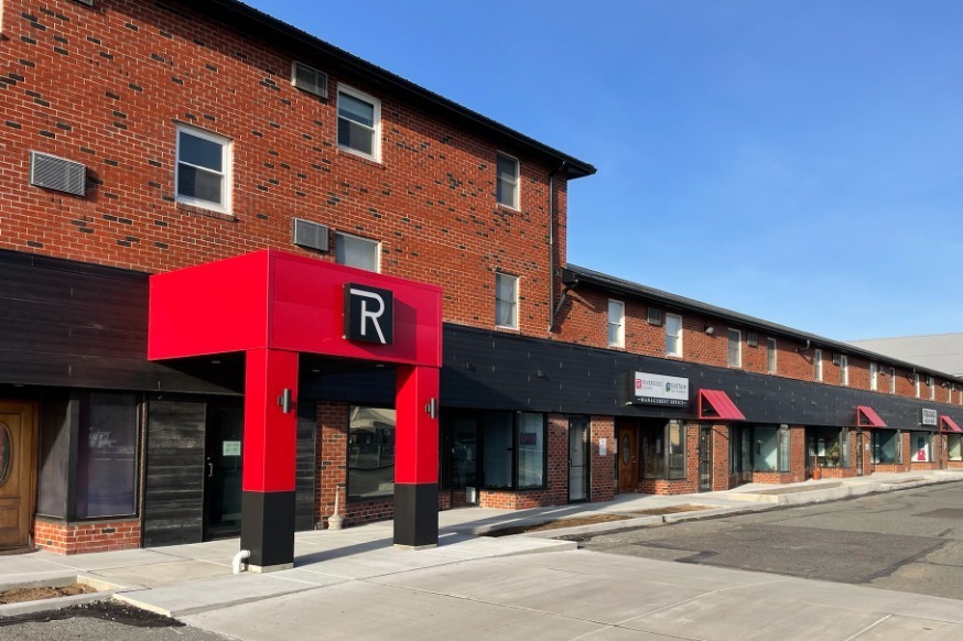 Riveredge Square Apartments in Spring City, PA - Foto de edificio