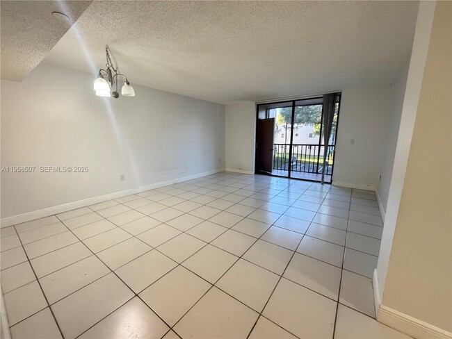 8760 SW 133rd Avenue Rd, Unit 217 in Miami, FL - Building Photo - Building Photo