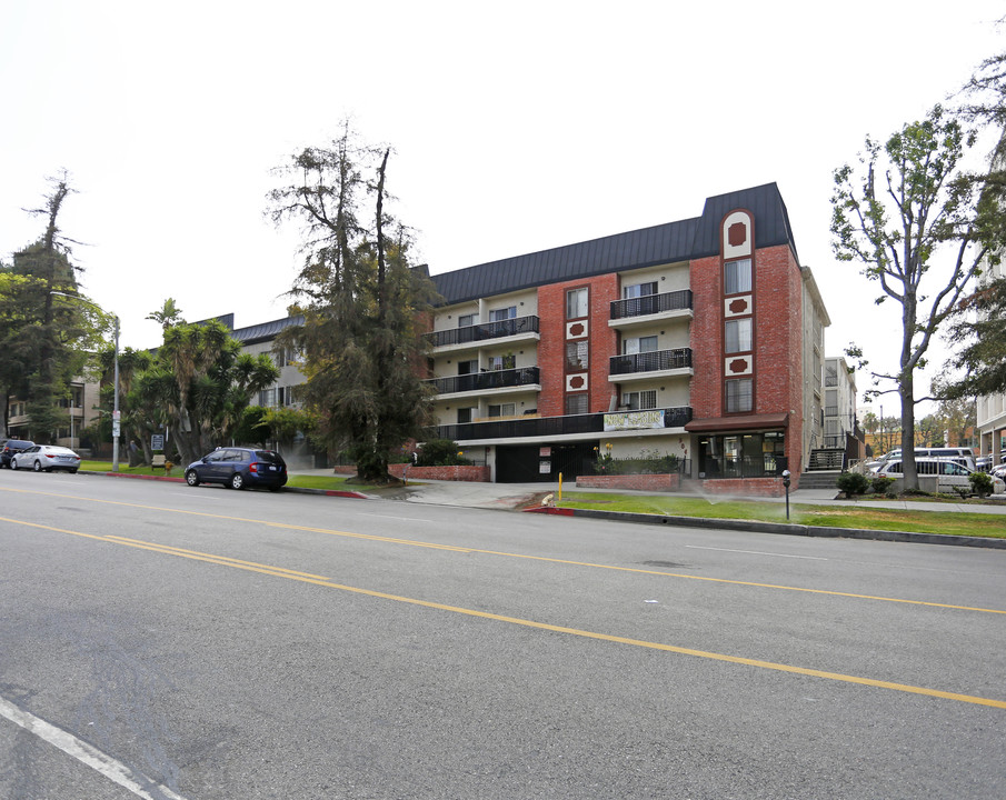 Park Terrace Apartments in Los Angeles, CA - Building Photo