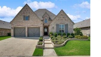 1121 8th St in Argyle, TX - Building Photo