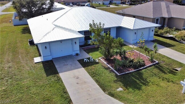 248 SW 3rd St in Cape Coral, FL - Building Photo - Building Photo