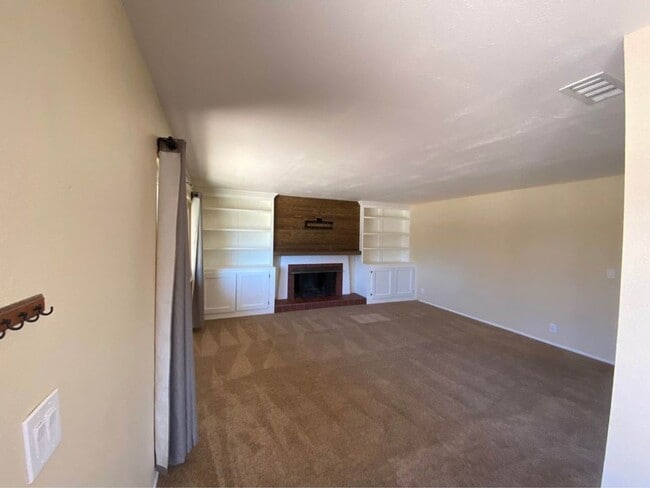 109 Hercules Ave in Lompoc, CA - Building Photo - Building Photo