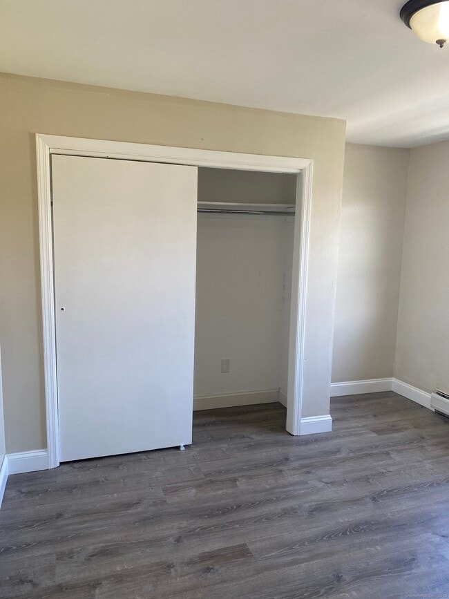 452 Summit St in Bridgeport, CT - Building Photo - Building Photo