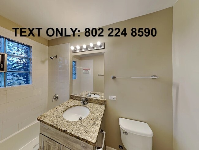 501 Lotus Ln in Glenview, IL - Building Photo - Building Photo