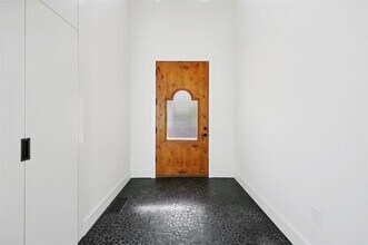 8635 San Leandro Dr in Dallas, TX - Building Photo - Building Photo