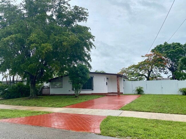 property at 6001 SW 116th Ave