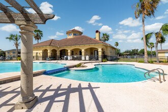 Rio De Vida in Mission, TX - Foto de edificio - Building Photo