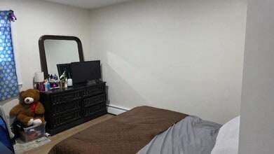 10 Arrowhead Dr in Algonquin, IL - Building Photo - Building Photo