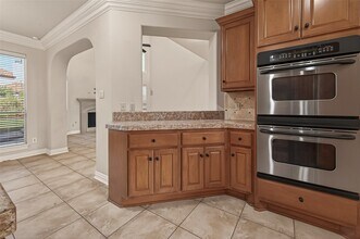 2210 Bywater Dr in Houston, TX - Building Photo - Building Photo