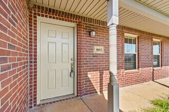 1041 Sara Beth in Elkins, AR - Building Photo - Building Photo
