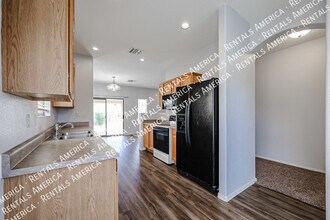 6275 S Kimberlee Way in Chandler, AZ - Building Photo - Building Photo