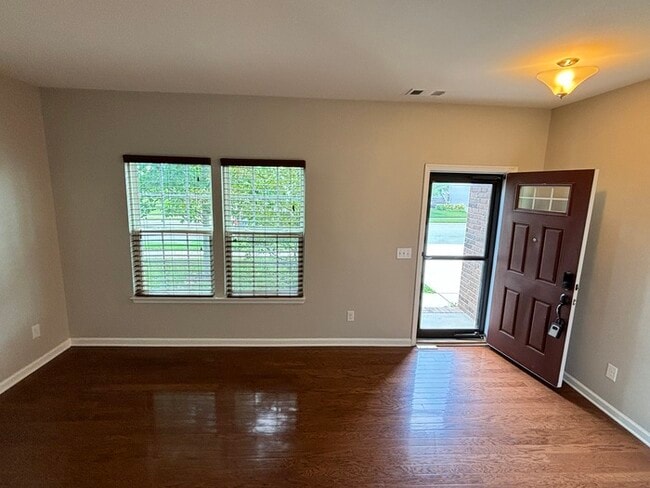 395 Goodman Dr in Gallatin, TN - Building Photo - Building Photo
