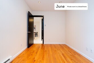Private bedroom in 4 bed/2 bath Home in New York, NY - Building Photo - Building Photo