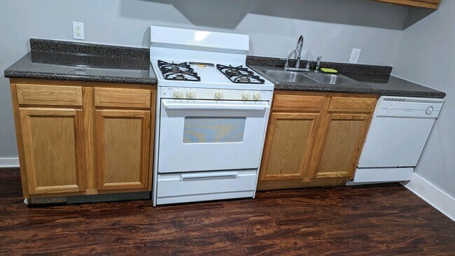 327 Diatreta Ln in Corning, NY - Building Photo - Building Photo