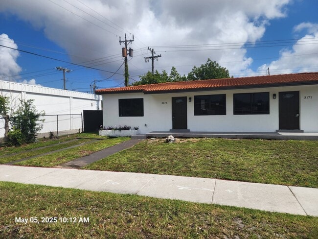 3173 SW 11th St in Miami, FL - Building Photo - Building Photo