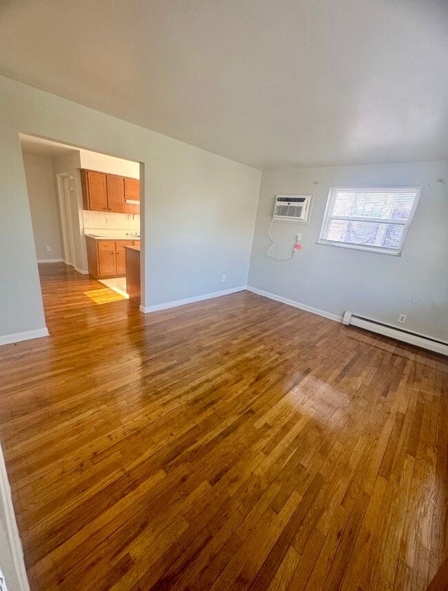 2553 W North Bend Rd in Cincinnati, OH - Building Photo - Building Photo