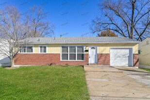 4305 Washington St in Florissant, MO - Building Photo